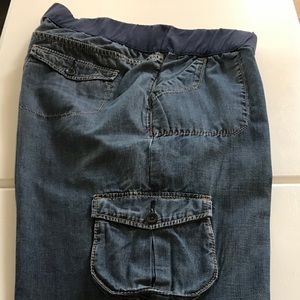 Gap Maternity Cropped Pants